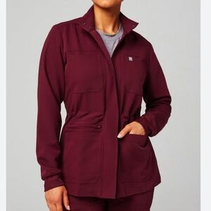Fabletics Cargo Evoke Scrub Jacket Women's Medium Zip Up Pockets Maroon Medical